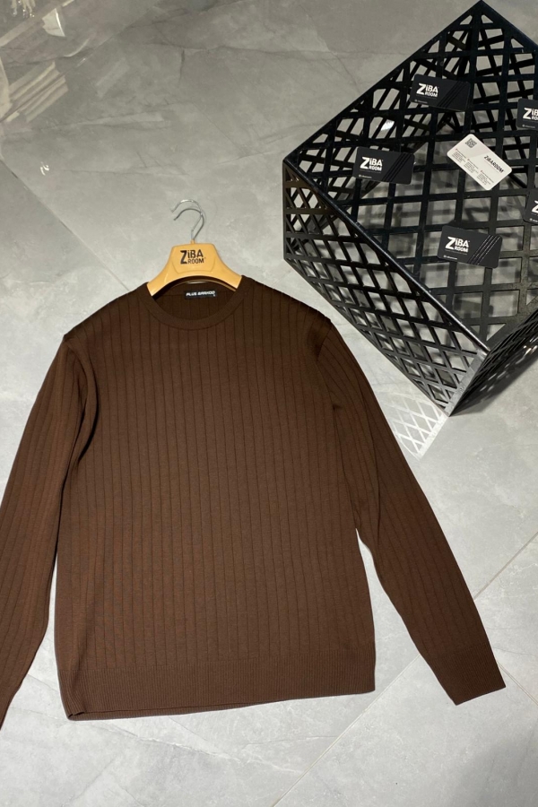 İnce Çizgili Yuvarlak Yaka Triko Kazak